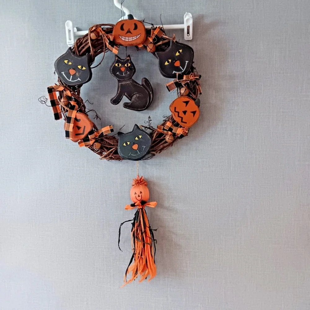 VTG Halloween Rustic Folk Art Wreath Black Cats Pumpkins Jack O Lantern Orange